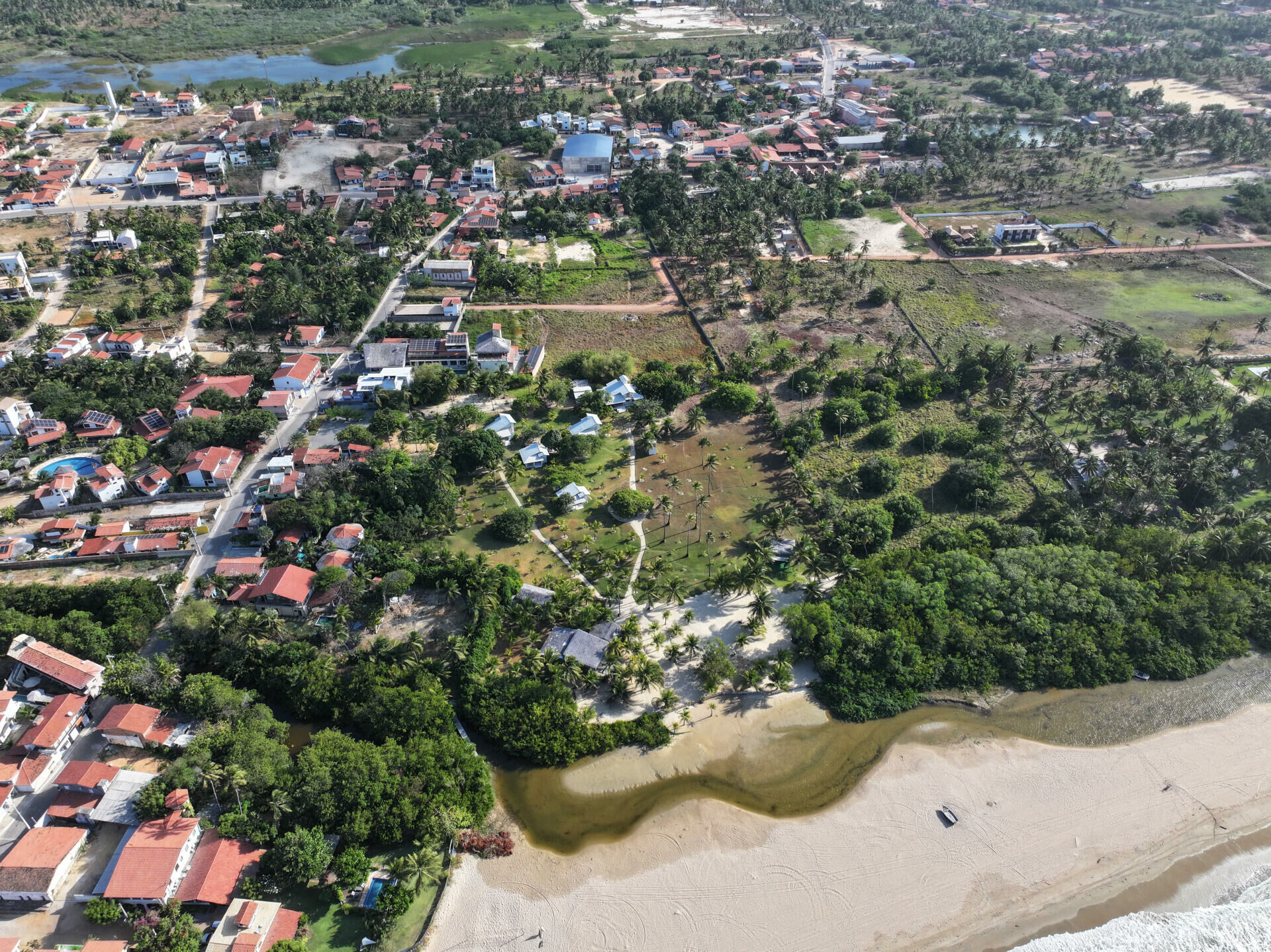 Imagem de Terreno de 22ha frente mar no centro de Icaraizinho de Amontada